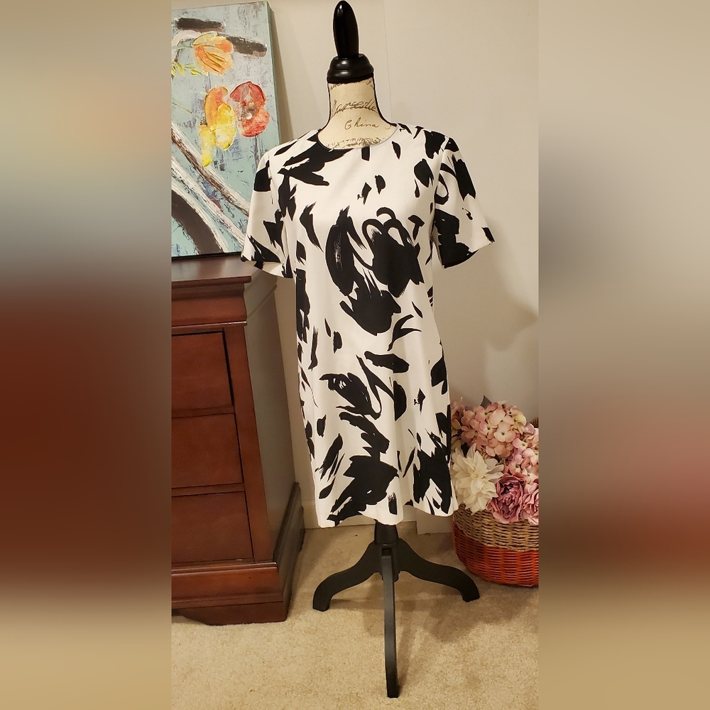 Philosophy Women Abstract, Short Sleeve Black And White Print, Size S. - Picture 1 of 7
